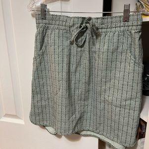 Duluth small skirt